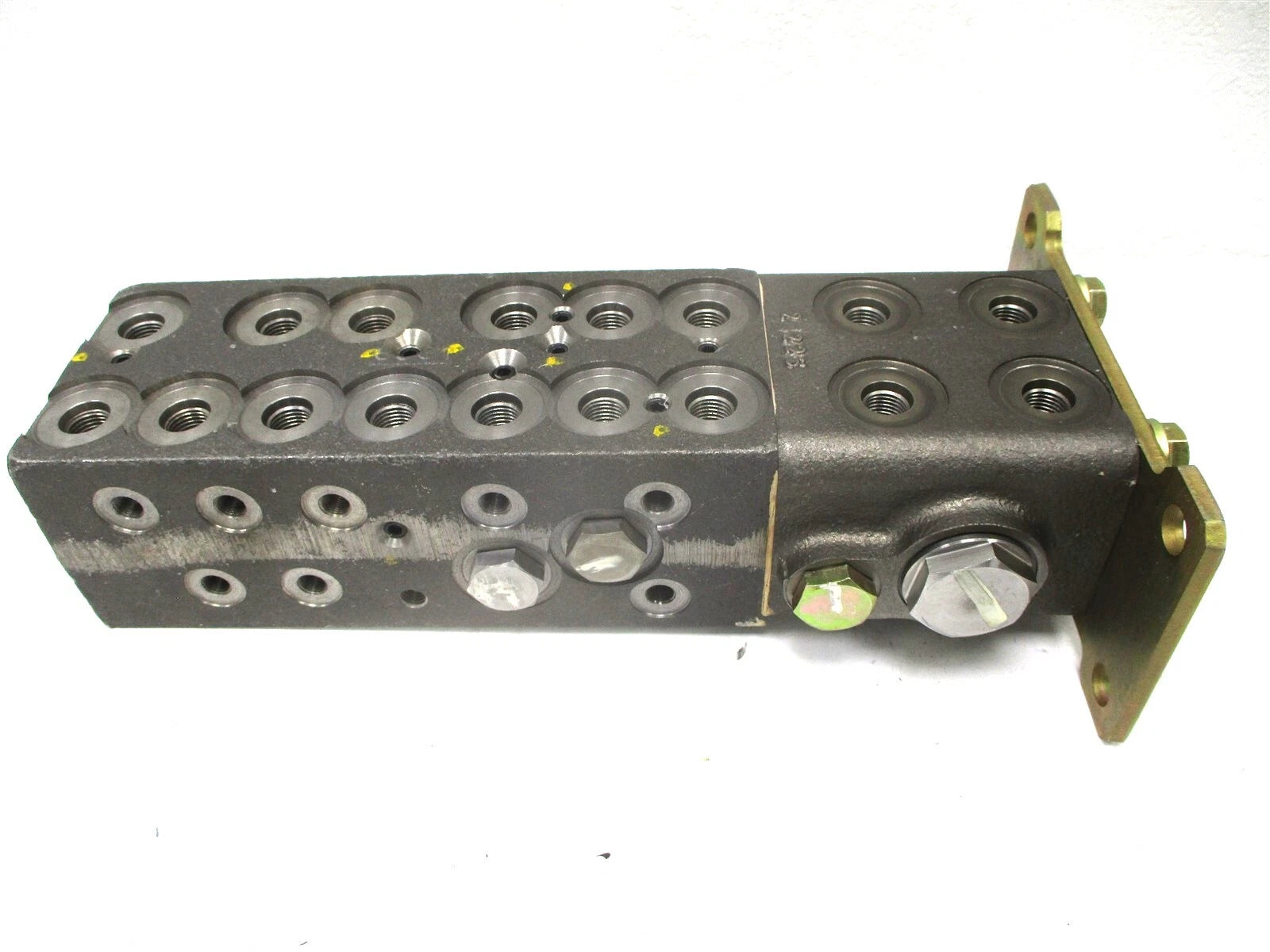 Genuine Shuttle Valve for Komatsu PC100-6 PC100L-6 PC120-6 PC130-6