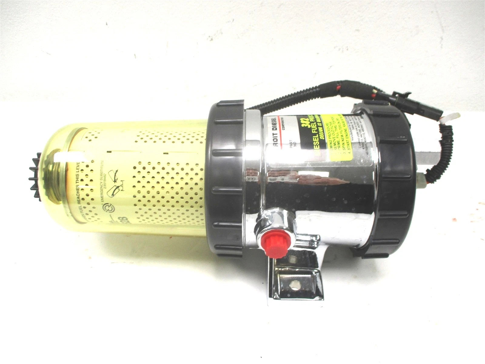 New Genuine Detroit Diesel DAVCO 382 Fuel Pro 24V