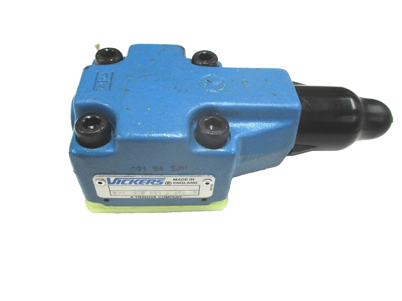 New Genuine Komatsu BY-PASS Valve Cover 50E Vickers