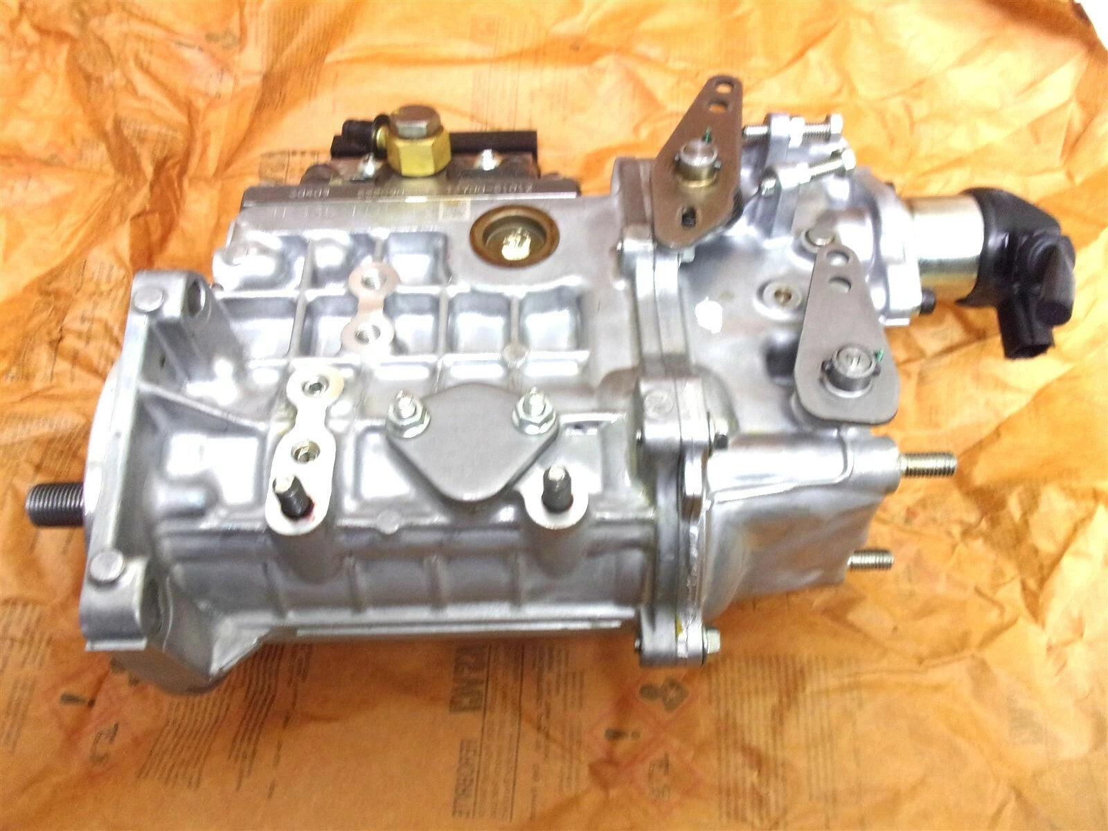 Genuine OEM Kubota Fuel Injection Pump Kit V2607