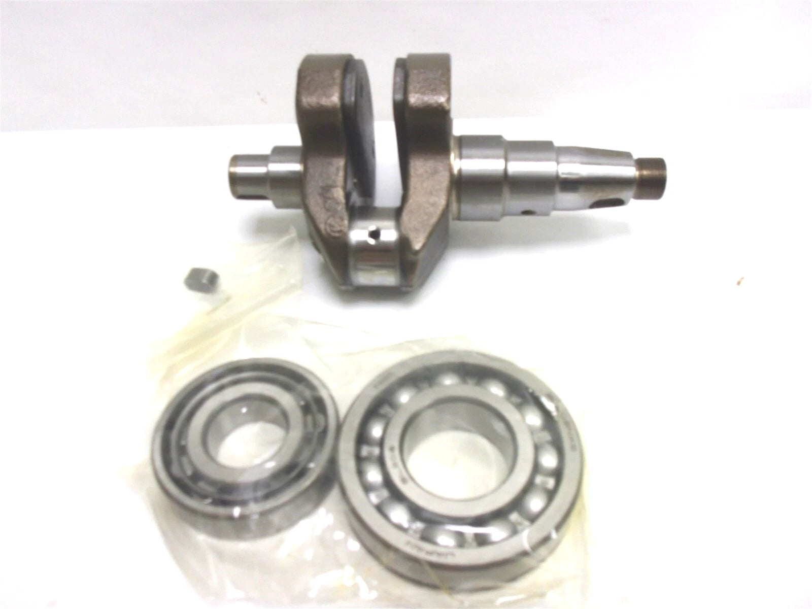 Genuine OEM Kubota Crankshaft EA330-E4 E75-NB3 14981-23905