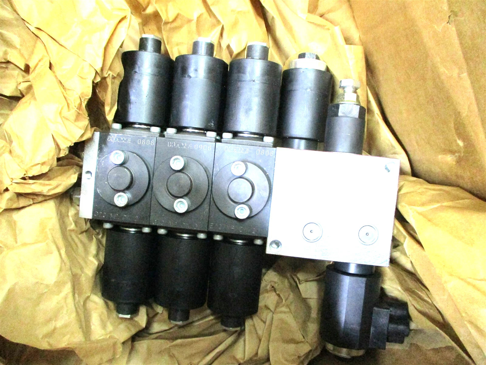 New Hyster Forklift Hydraulic Control Valve Yale Hawe Hydraulik