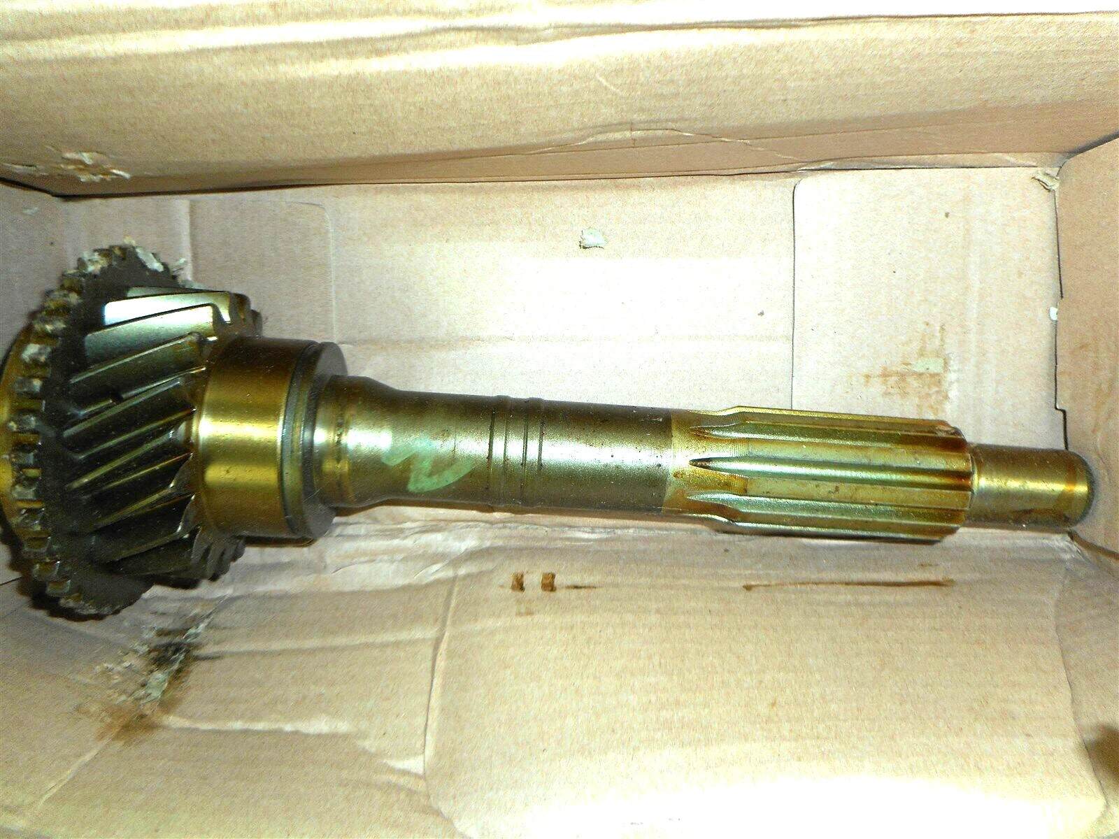 New Genuine OEM Isuzu Top Gear Transmission Shaft