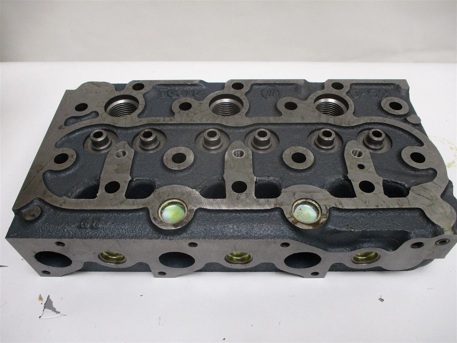 Genuine OEM Kubota Engine Cylinder Head D950 Fits Bobcat