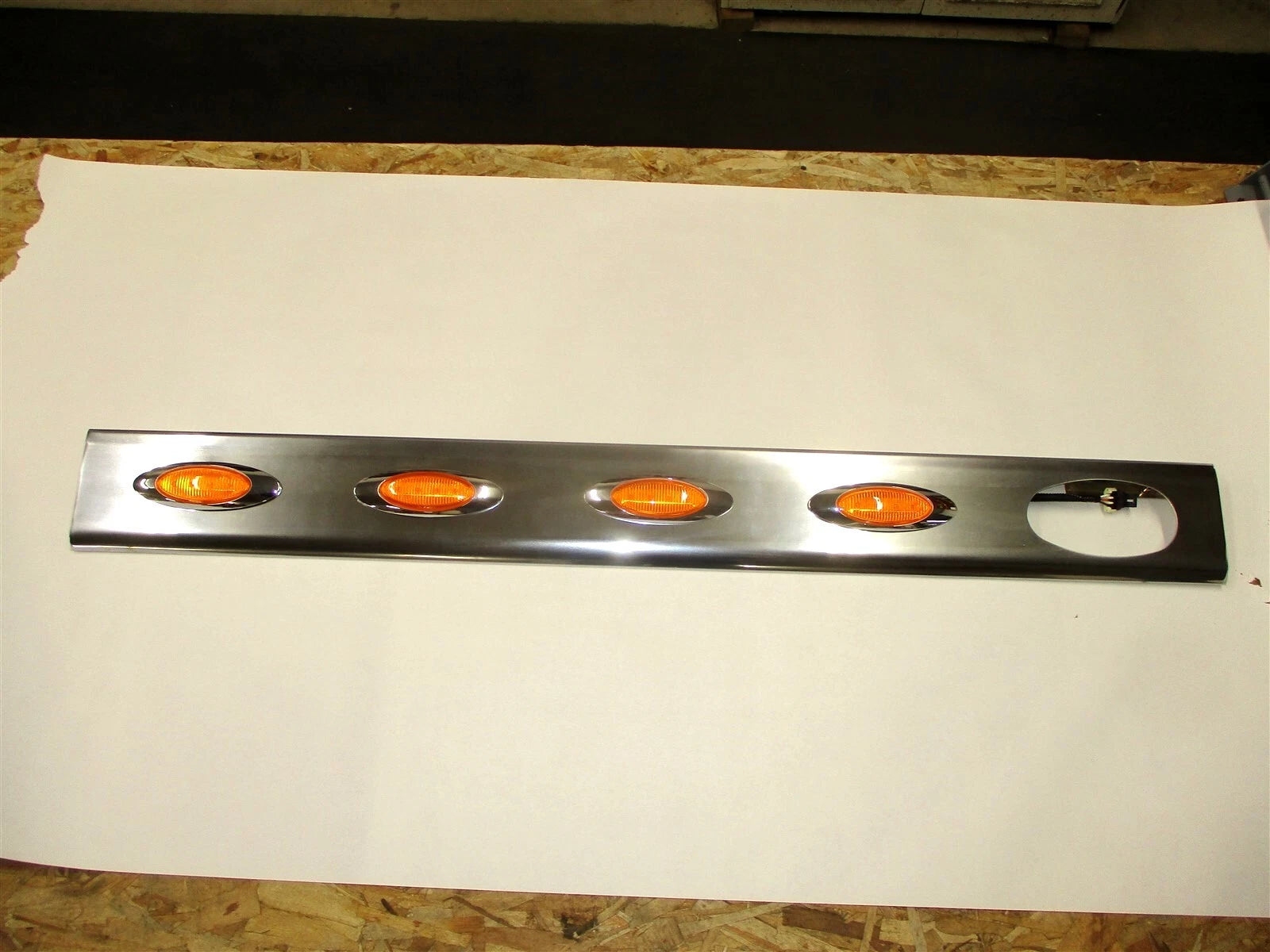 International Lonestar LH Sleeper Skirt Panel Chrome Light