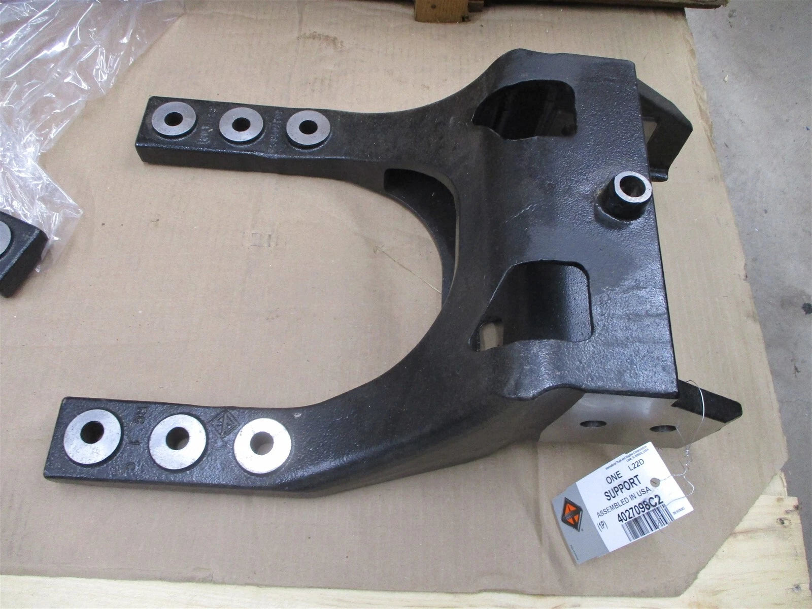 New International Bracket Vertical Support