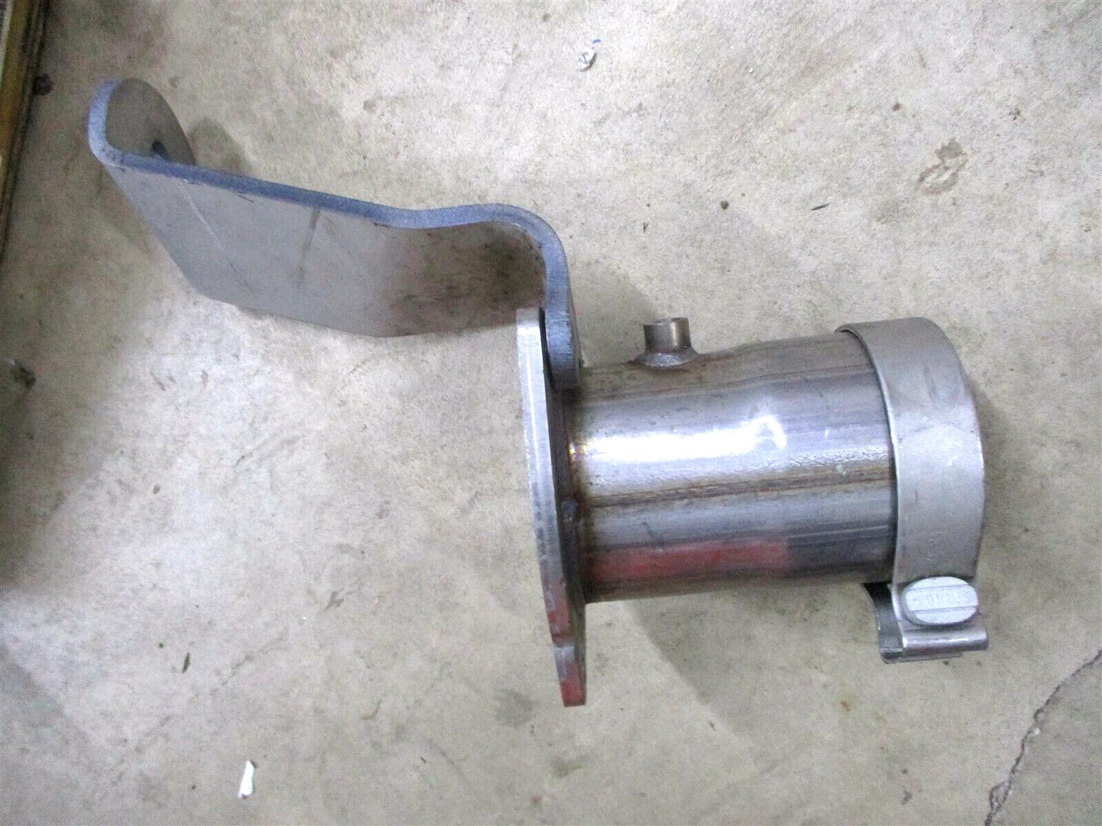 New OEM International Exhaust Converter Outlet Ford