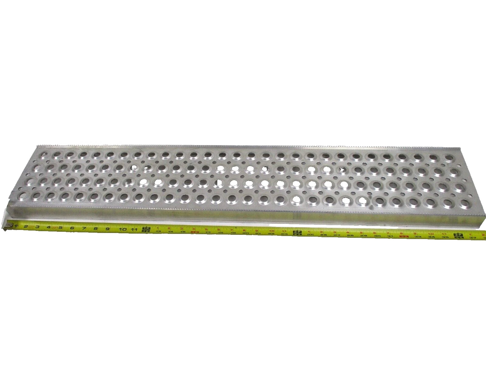 New OEM International Fuel Tank Deck Plate Aluminum Step 37-3/4" X 7"
