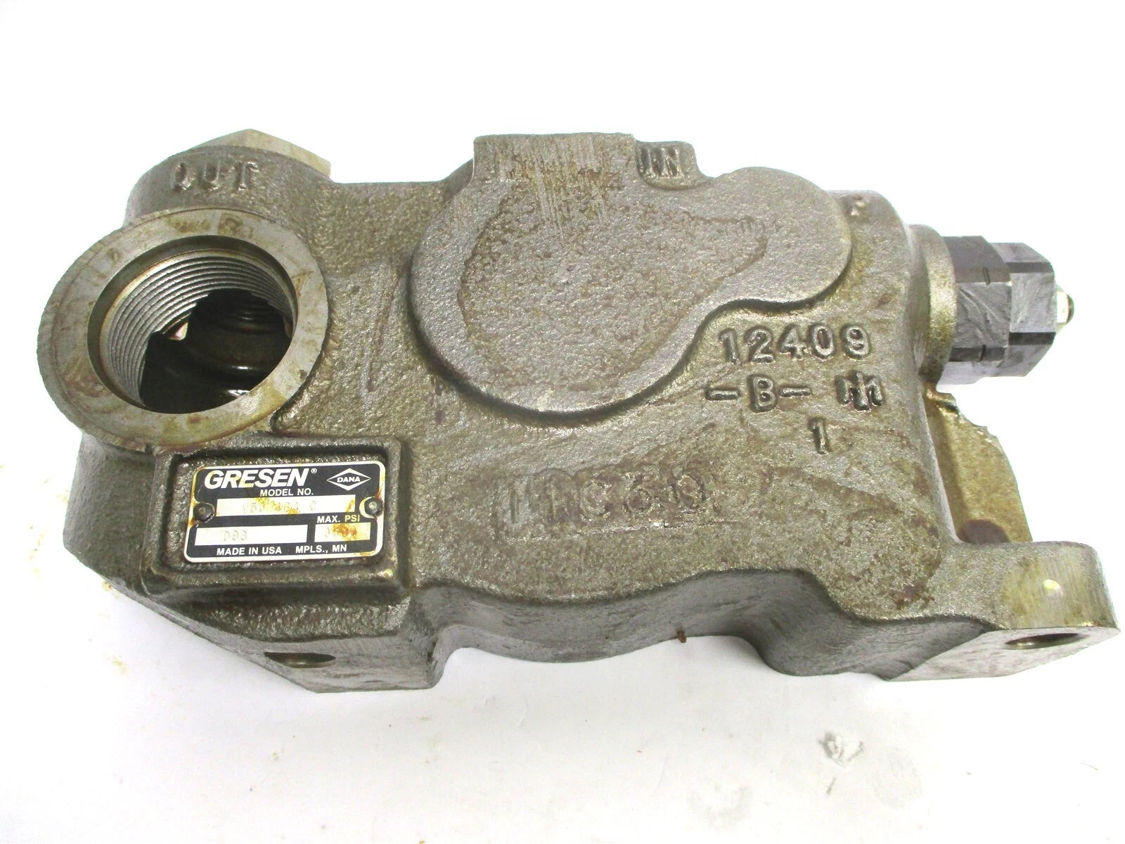 Genuine Section Valve INLET/OUTLET Fits Case 621B 721B Wheel Loader