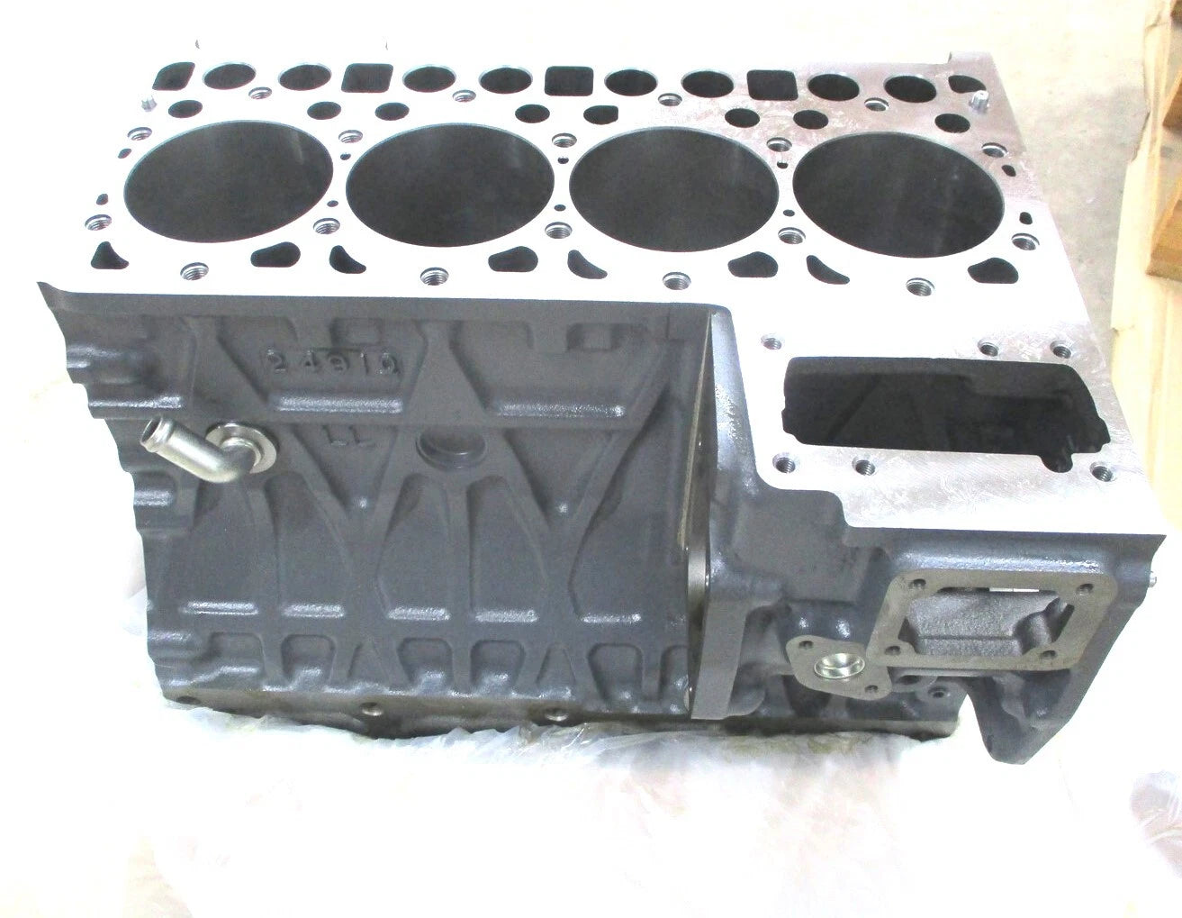 Genuine OEM Kubota Engine Crankcase WG2503
