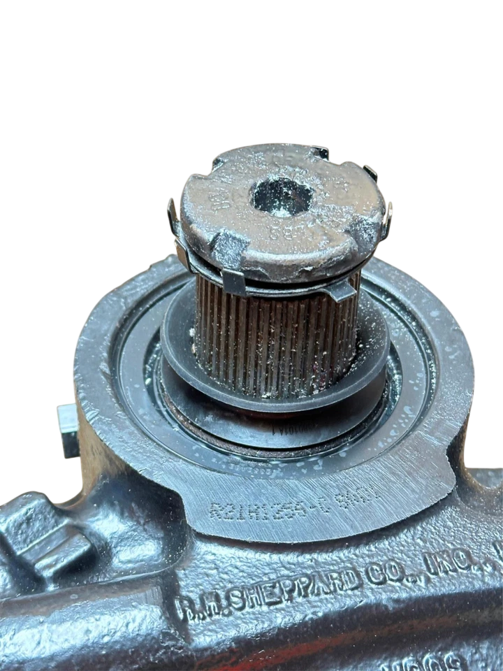 M90SAD13 Genuine Paccar Steering Gear