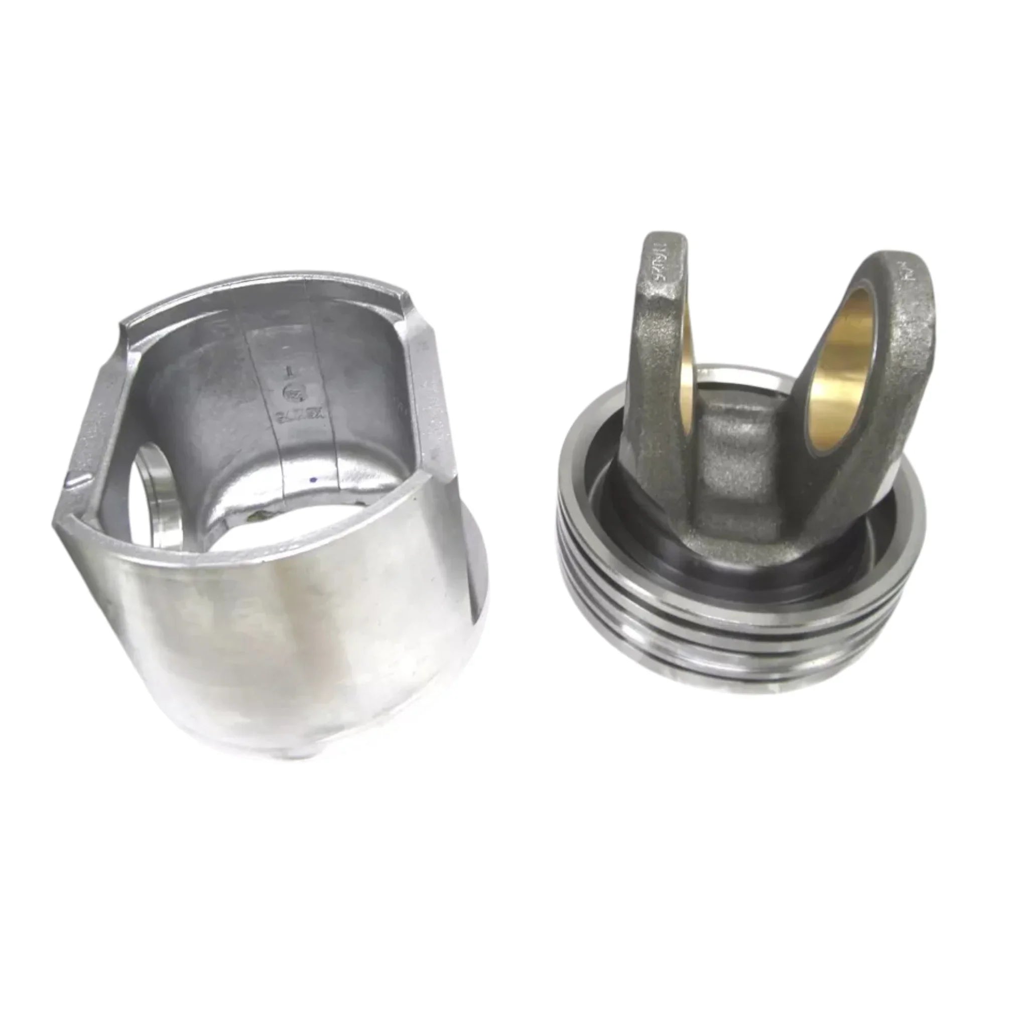 1824757C94 Genuine International Piston Sleeve And Ring Kit