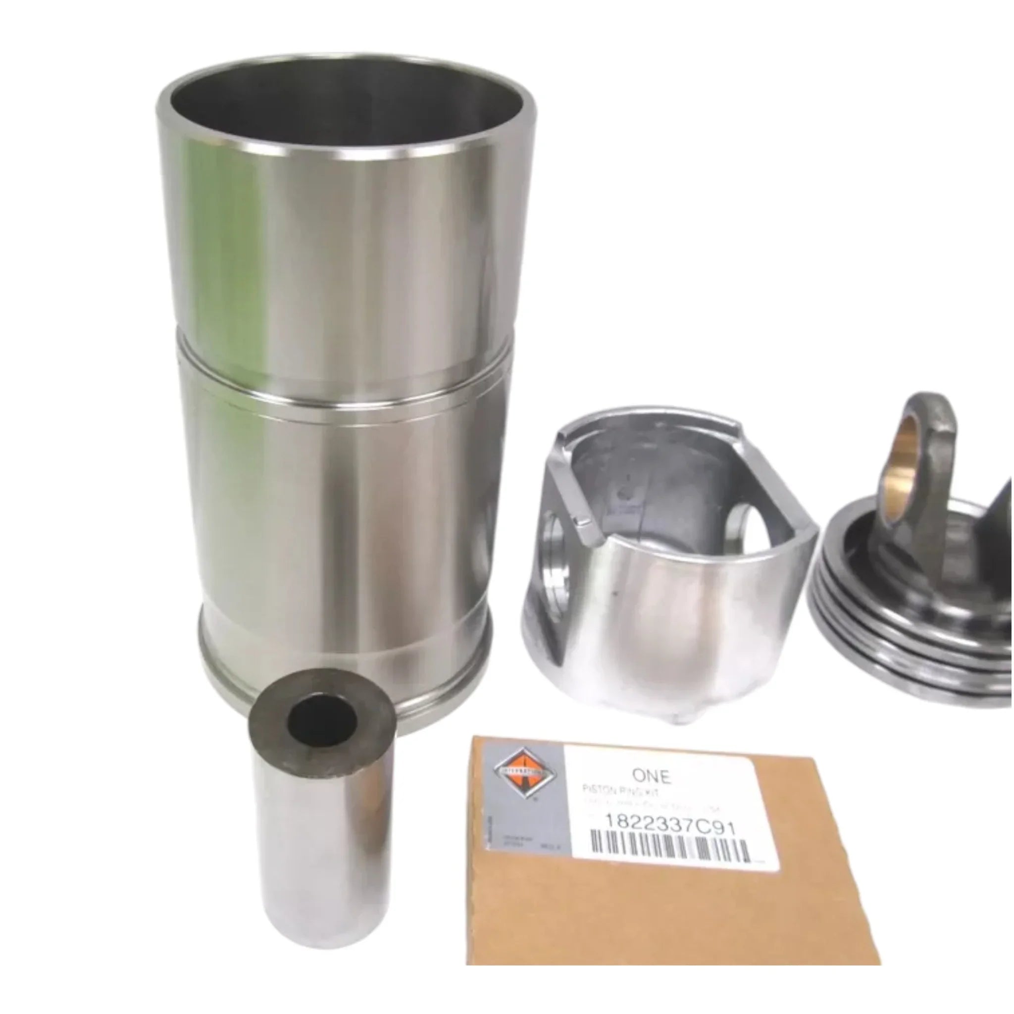 1824757C94 Genuine International Piston Sleeve And Ring Kit