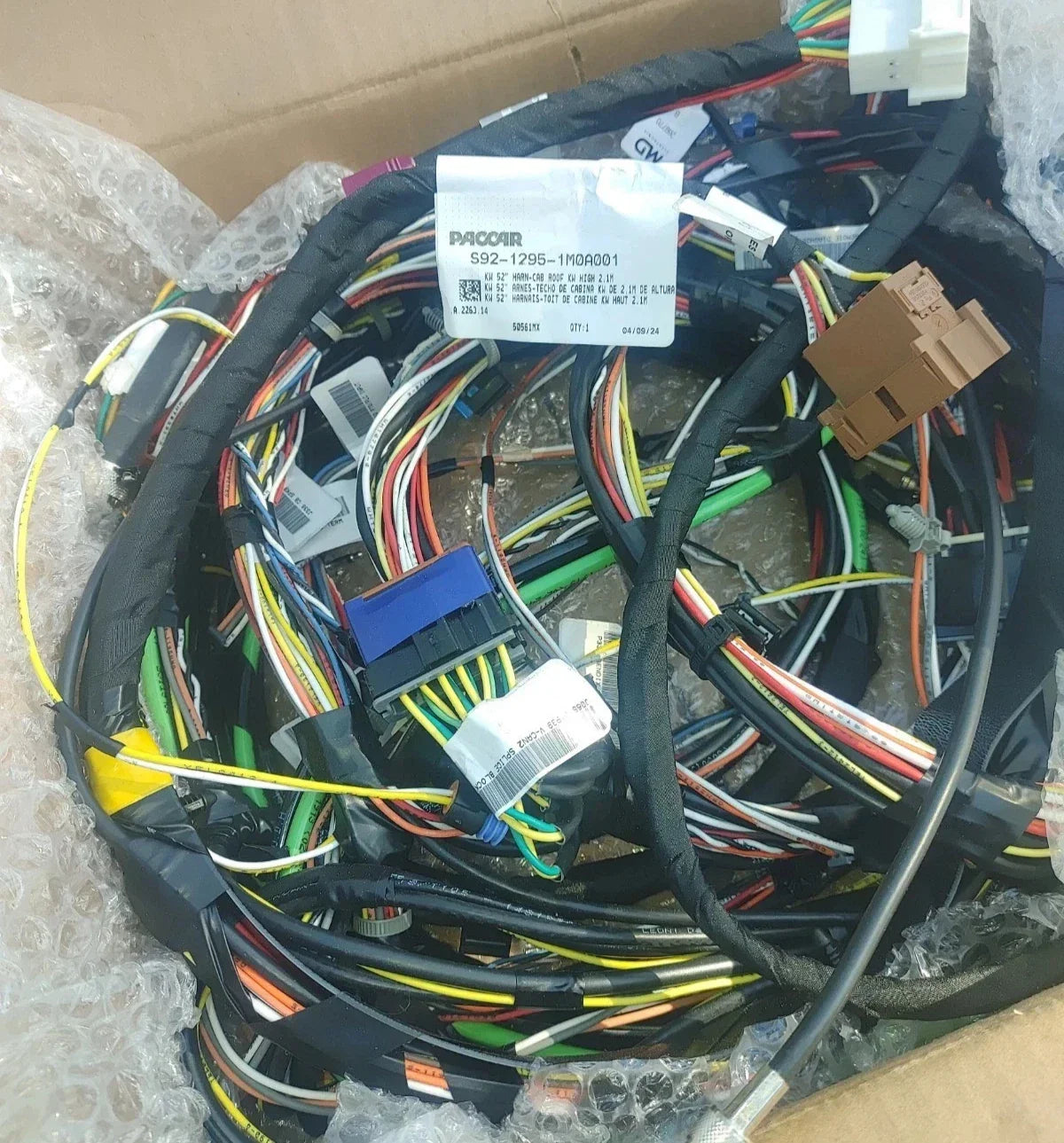 S9212951M0A001 Genuine Paccar Roof Cab Lights Wiring Harness