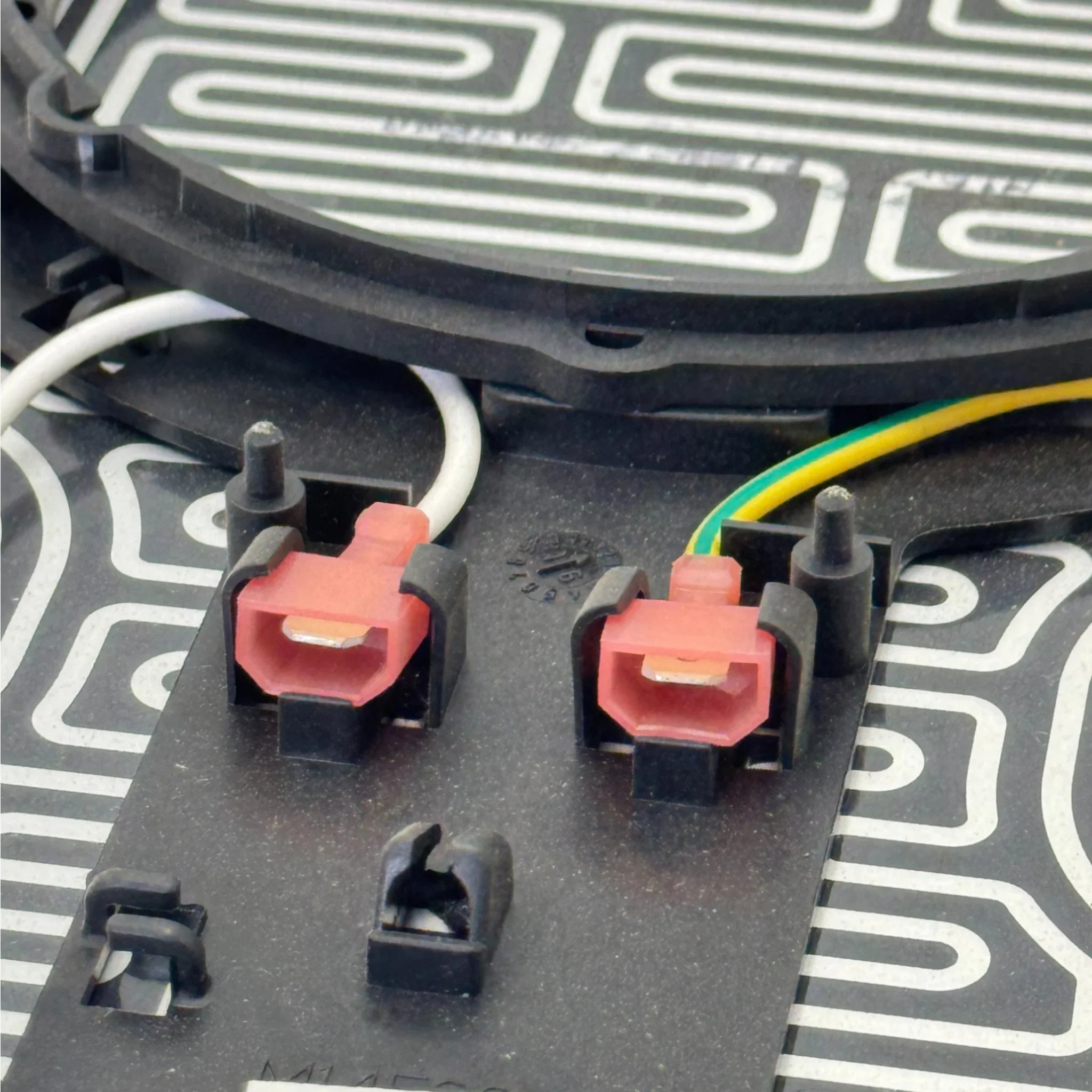 SR5961171 Genuine Paccar Upper Mirror Glass With Defrost Heat