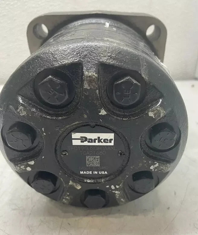 TCA21680 Genuine John Deere Hydraulic Motor