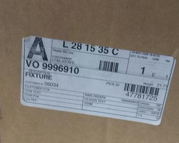 9996910 Genuine Mack Fixture