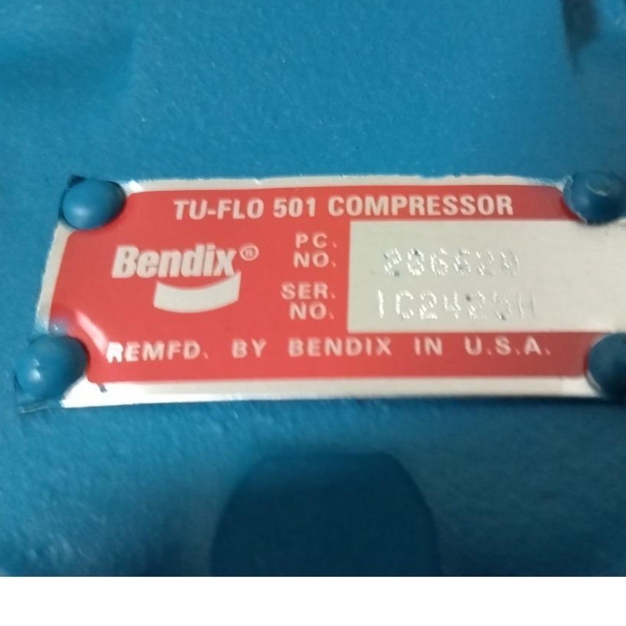 745-286620X Genuine Mack Compressor