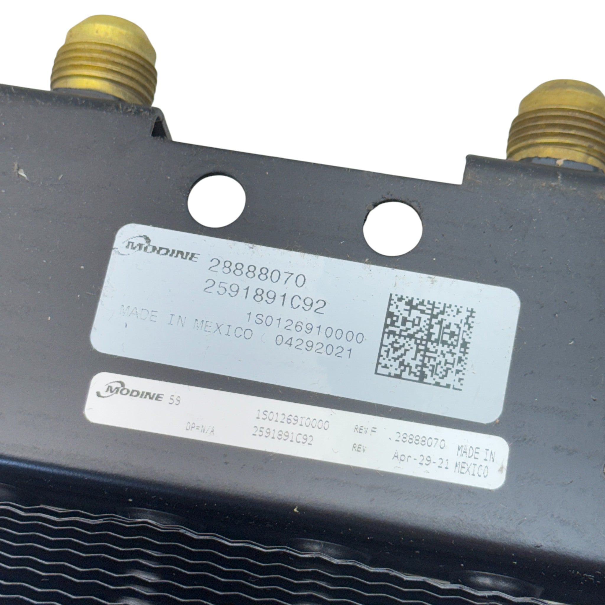 1S0126910000 Genuine International Oil Transmission Cooler
