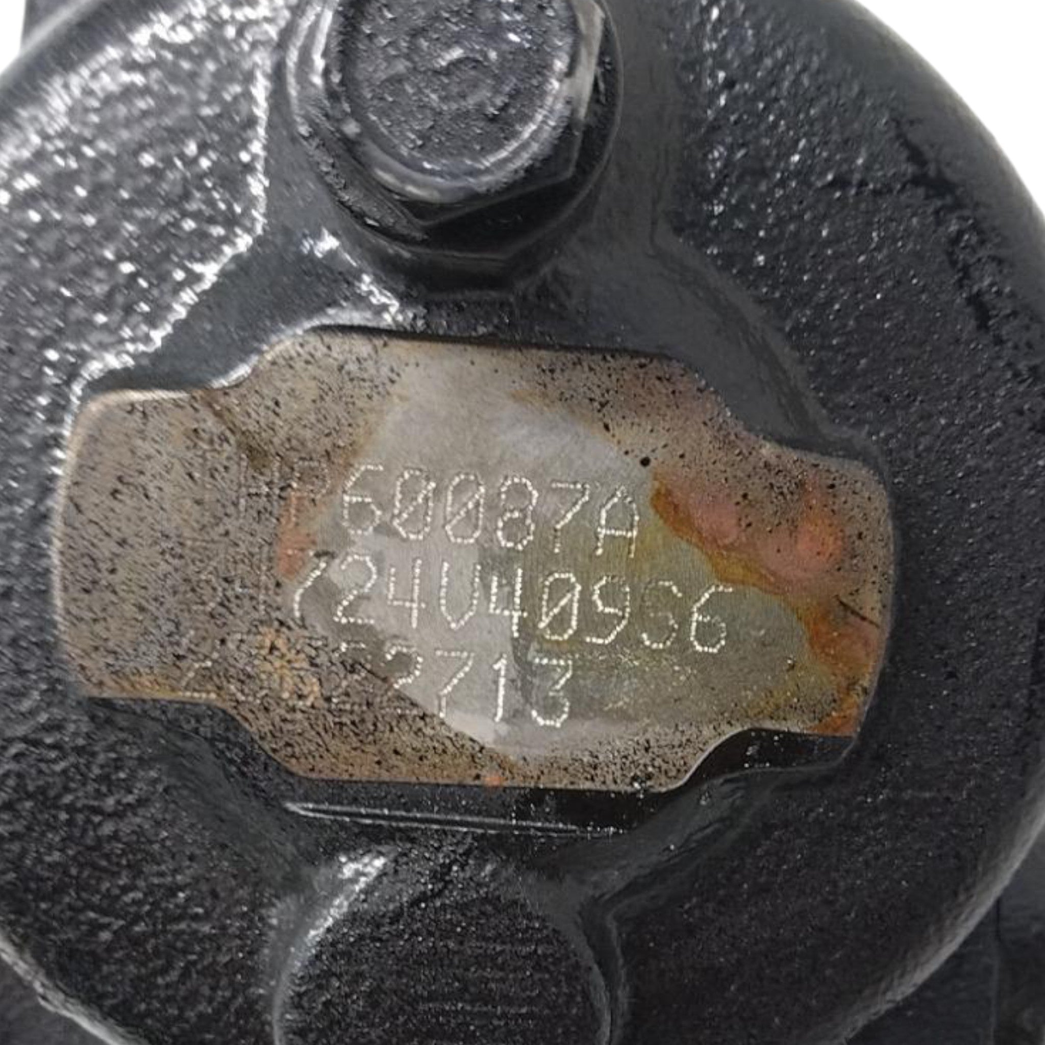 23622713 Genuine Mack Steering Gear