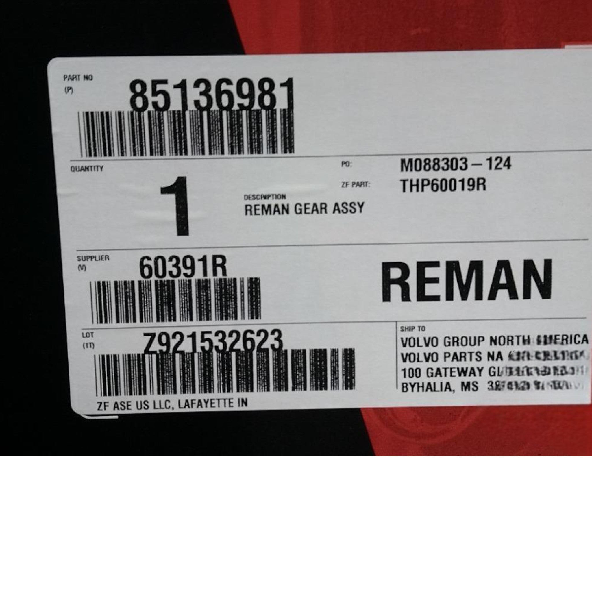 85136981 Genuine Mack Steering Gear