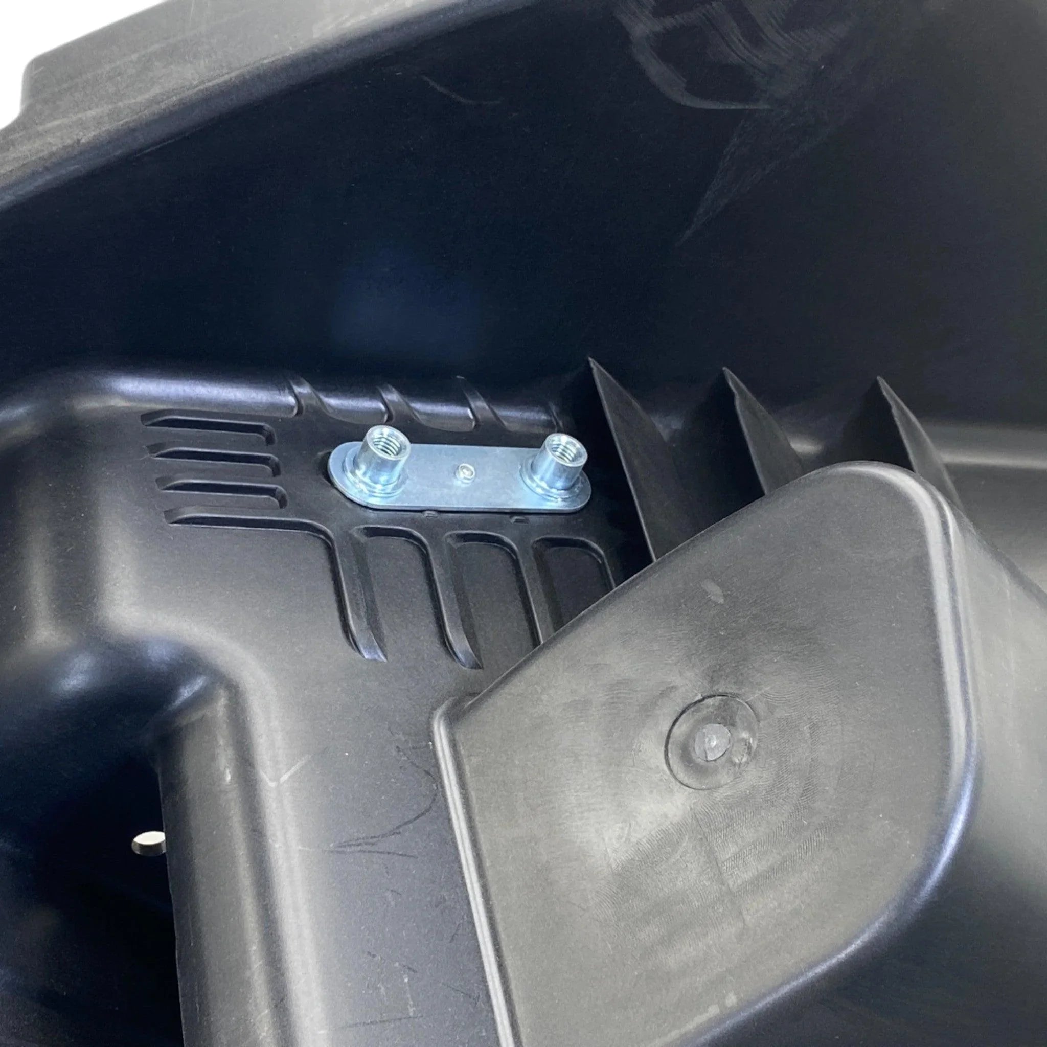 Z2128619000 Genuine Freightliner Left Side Bumper End Cover Reinforcement